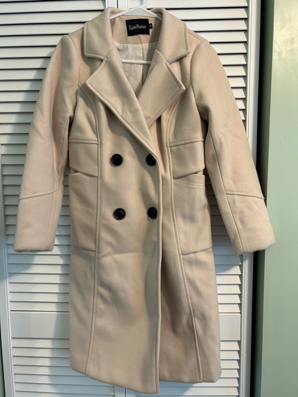 Chou yatou Cream Double-Breasted felt Pea Coat from Amazon XS